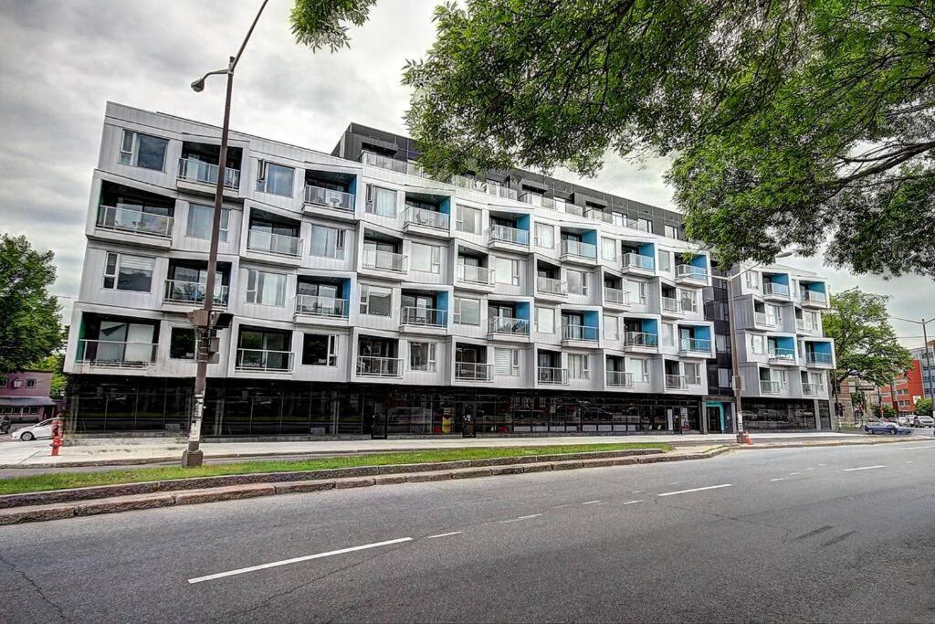Good Vibes Only -Modern And Spacious 2 Bedroom Condo 4 Beds Free Parking, Gym Québec Esterno foto