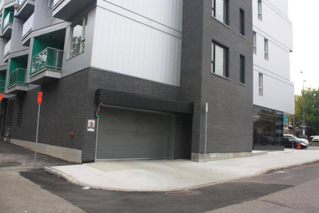 Good Vibes Only -Modern And Spacious 2 Bedroom Condo 4 Beds Free Parking, Gym Québec Esterno foto