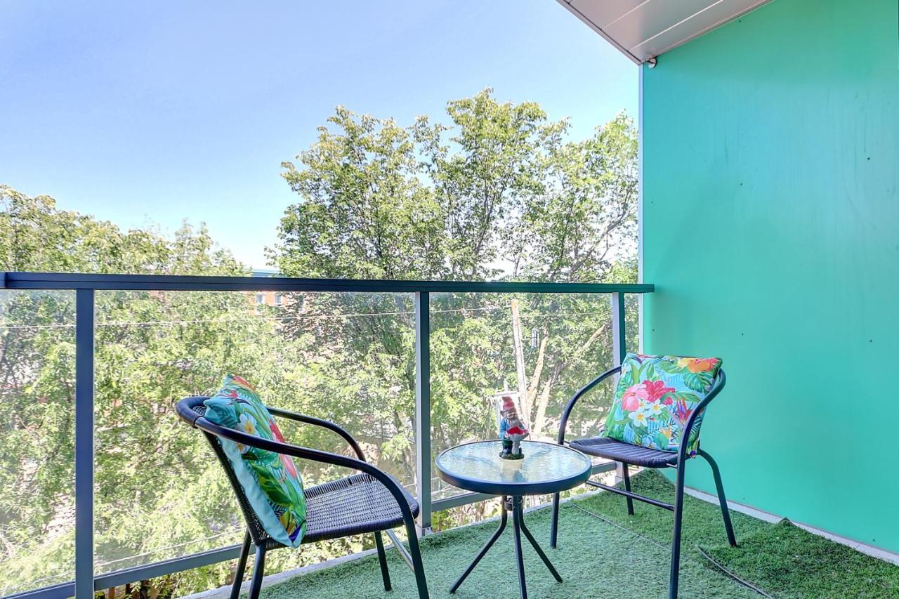 Good Vibes Only -Modern And Spacious 2 Bedroom Condo 4 Beds Free Parking, Gym Québec Esterno foto
